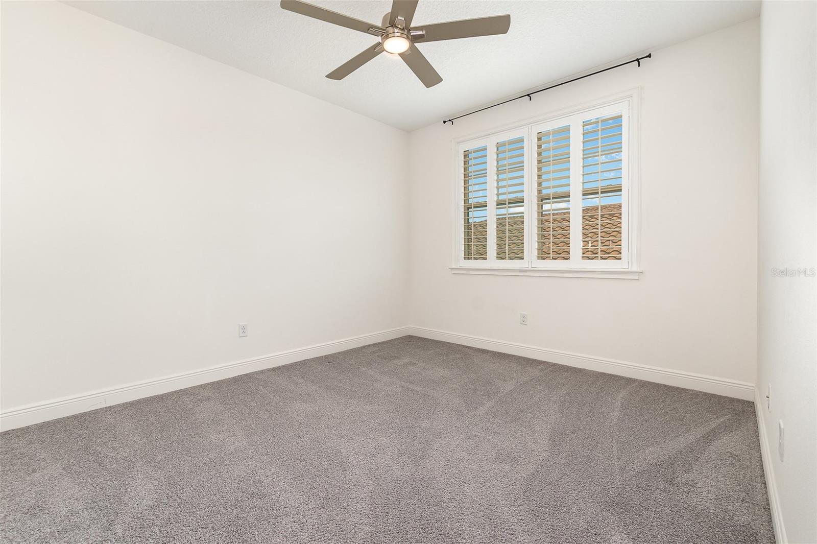 Image 21 of 40 For 10266r Beechwood Lane