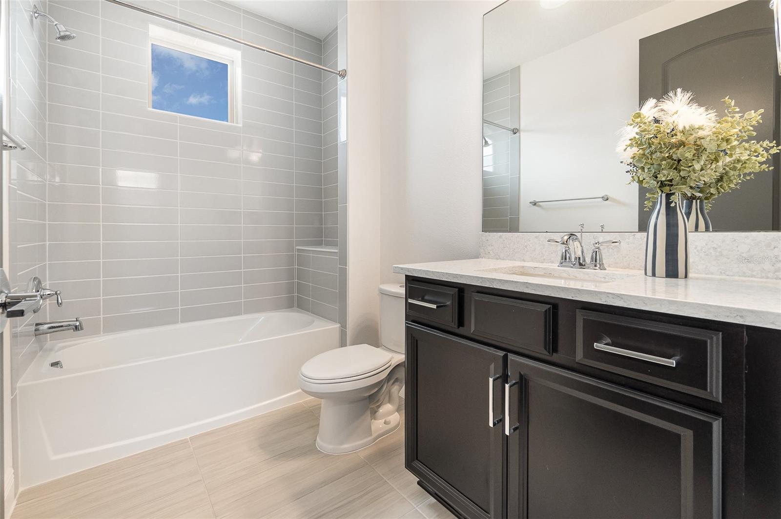 Image 29 of 40 For 10266r Beechwood Lane