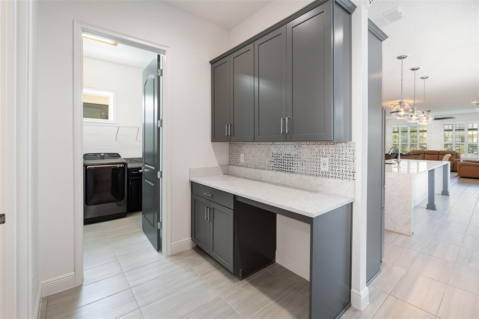 Image 8 of 40 For 10266r Beechwood Lane