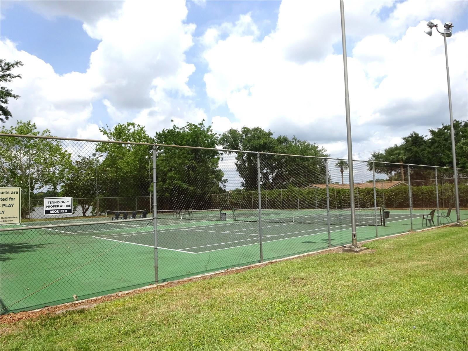 Image 10 of 27 For 672 Post Oak Circle 106