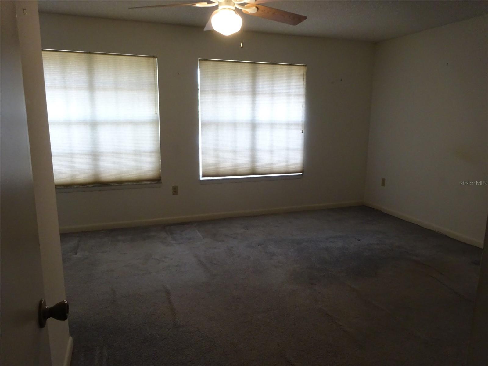 Image 5 of 27 For 672 Post Oak Circle 106