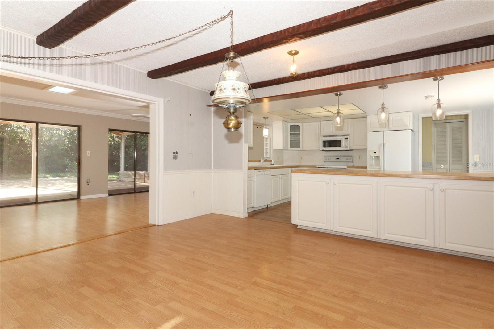 Image 11 of 76 For 4141 Fallwood Circle