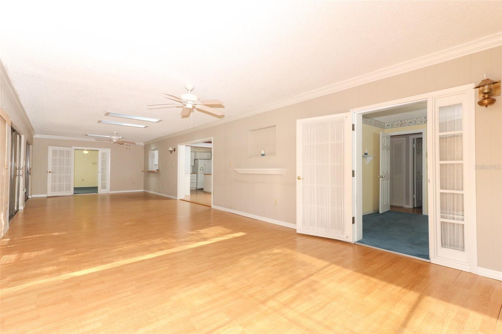 Image 16 of 76 For 4141 Fallwood Circle