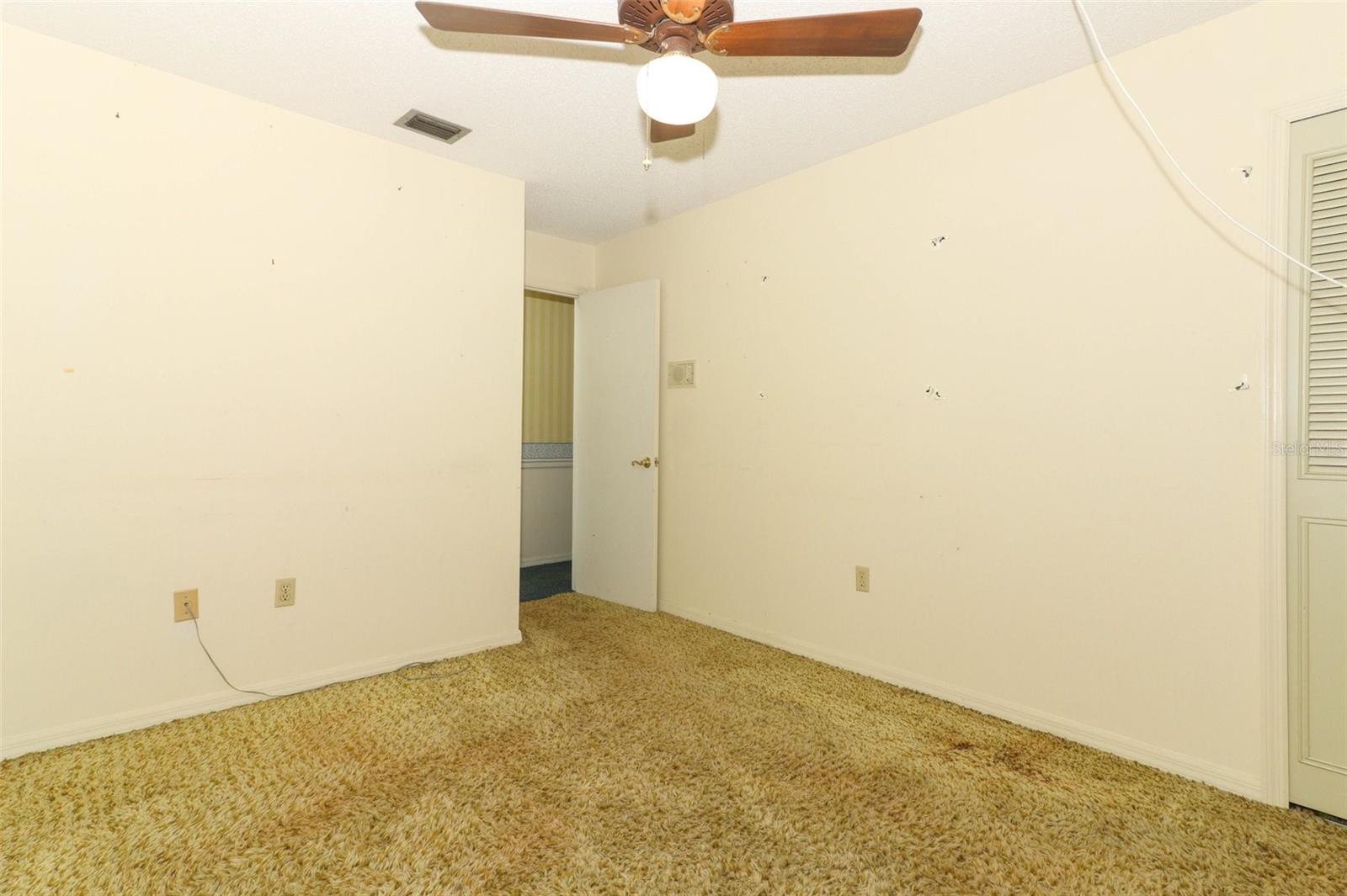 Image 24 of 76 For 4141 Fallwood Circle
