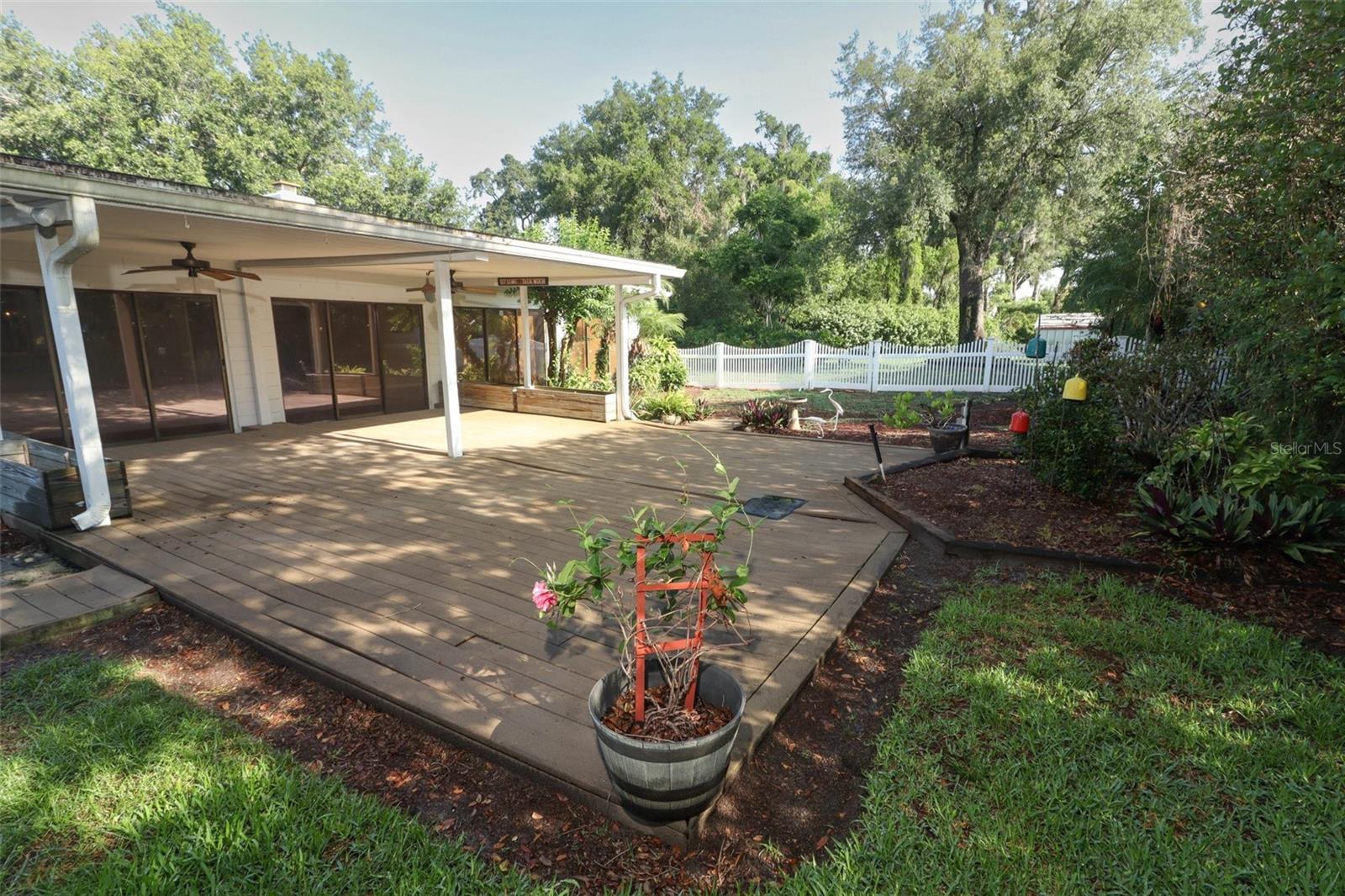 Image 45 of 76 For 4141 Fallwood Circle