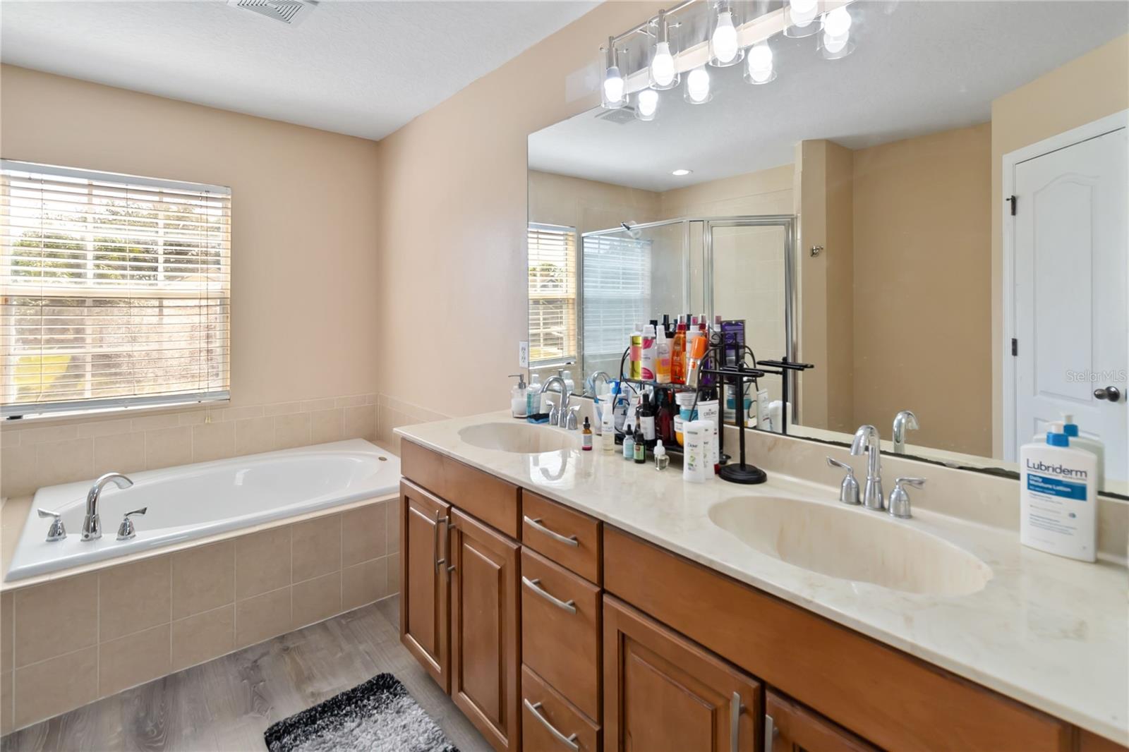 Image 33 of 40 For 4751 Aguila Place