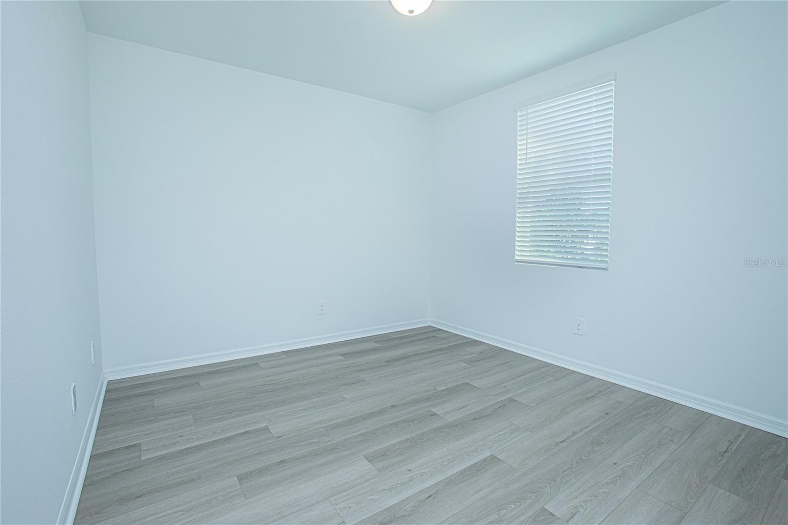 Image 24 of 28 For 2930 Sunstar Drive