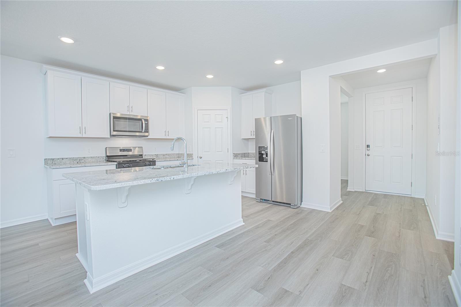 Image 6 of 28 For 2930 Sunstar Drive