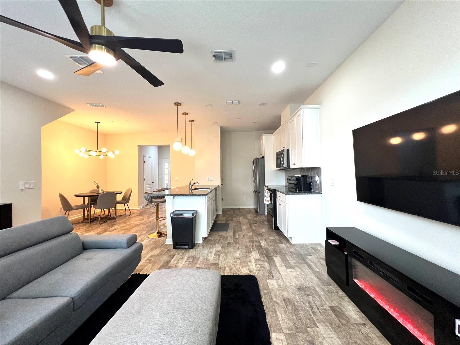 Image 10 of 49 For 1043 Taramundi Drive