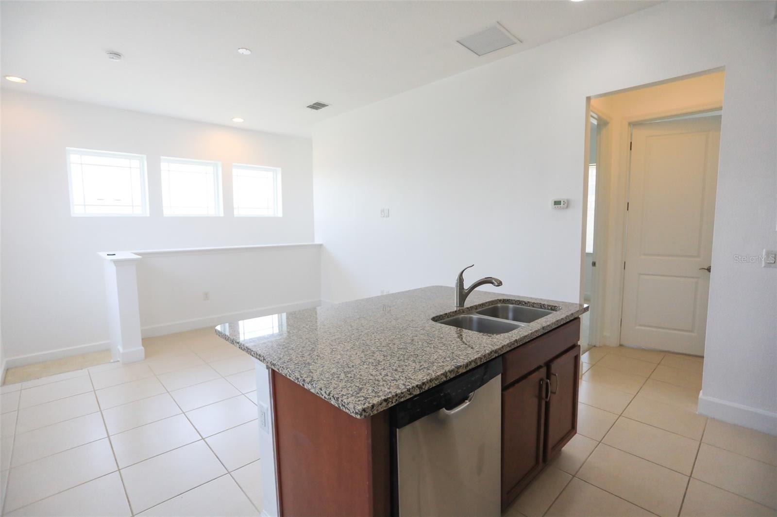 Image 11 of 24 For 8106 Laureate Boulevard B