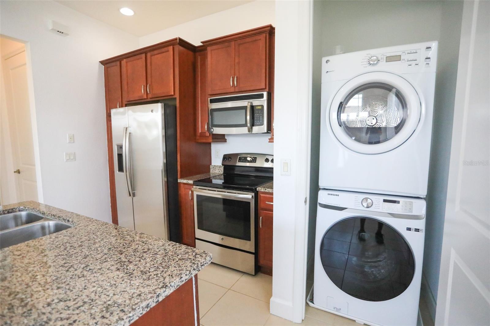 Image 9 of 24 For 8106 Laureate Boulevard B