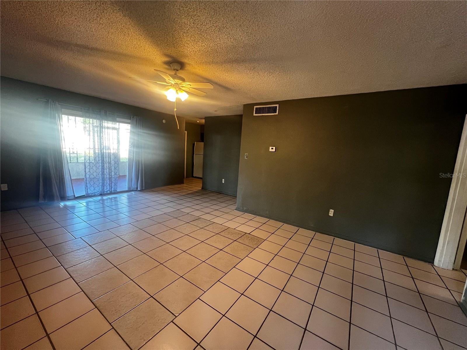 Image 4 of 15 For 5520 Riordan Way
