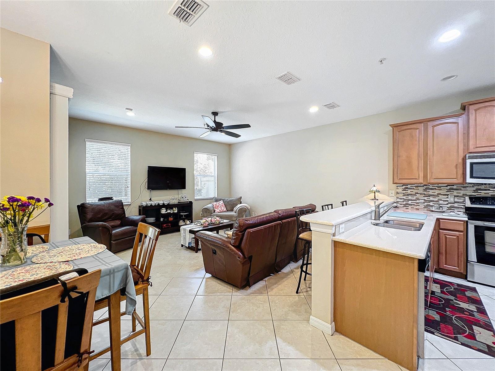 Image 16 of 41 For 452 Harbor Winds Court