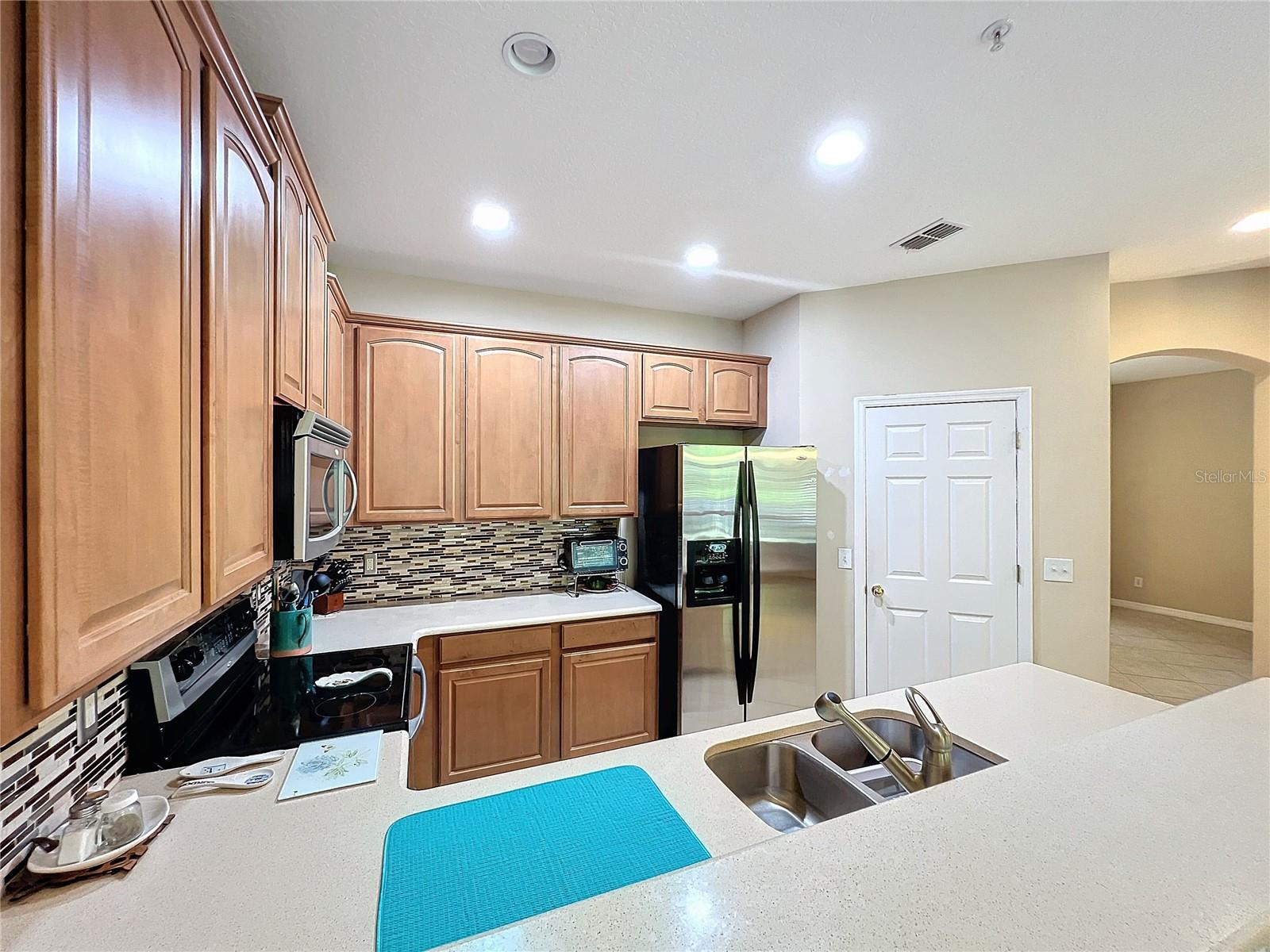 Image 18 of 41 For 452 Harbor Winds Court