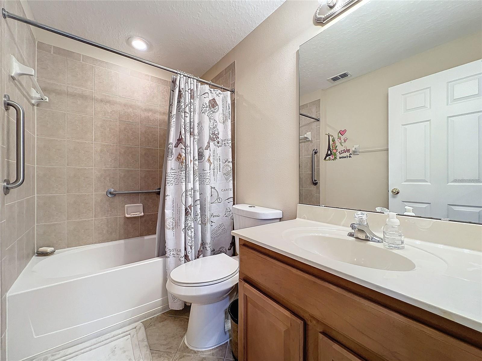Image 27 of 41 For 452 Harbor Winds Court