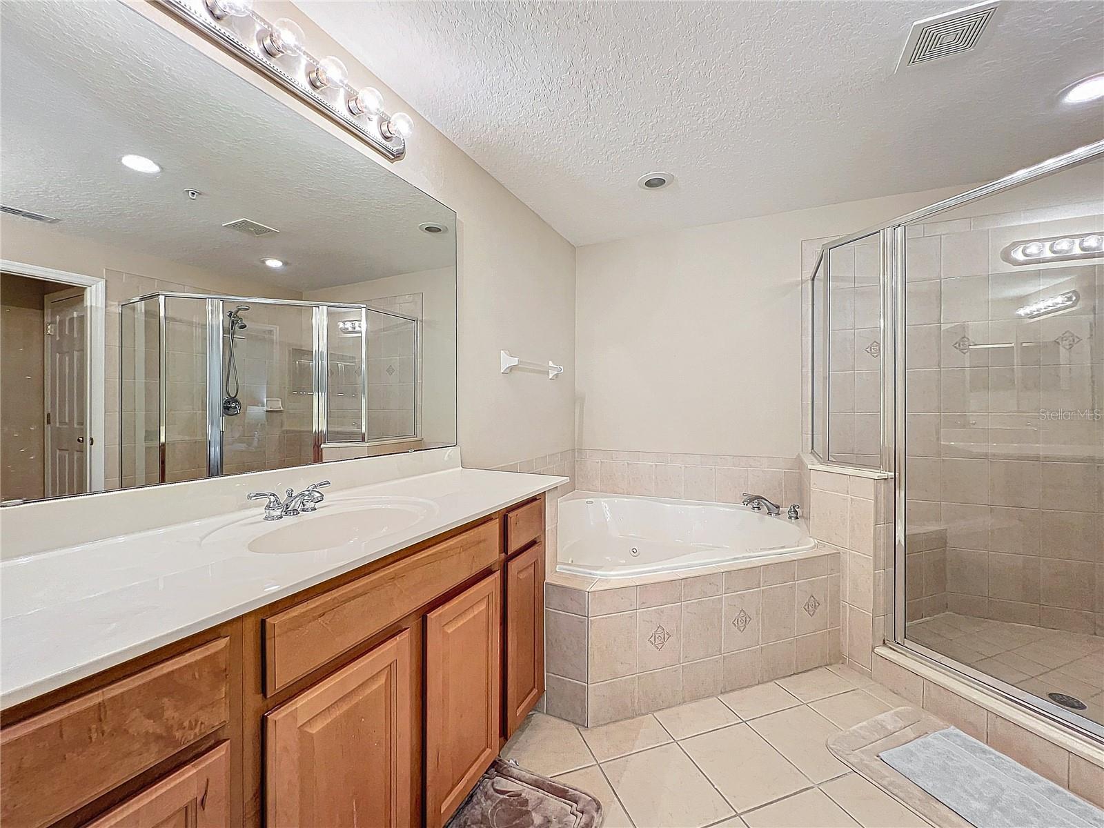 Image 33 of 41 For 452 Harbor Winds Court