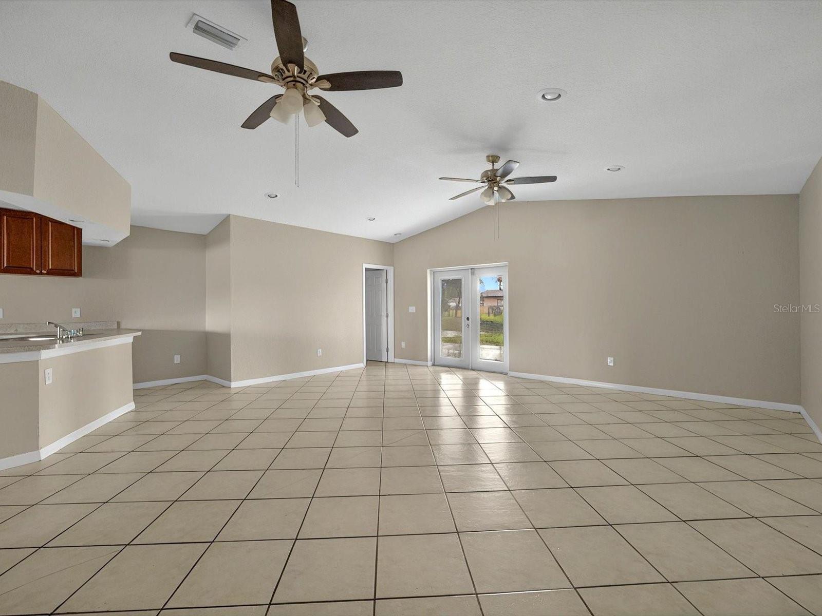 Image 11 of 32 For 4770 Martin Luther King Drive