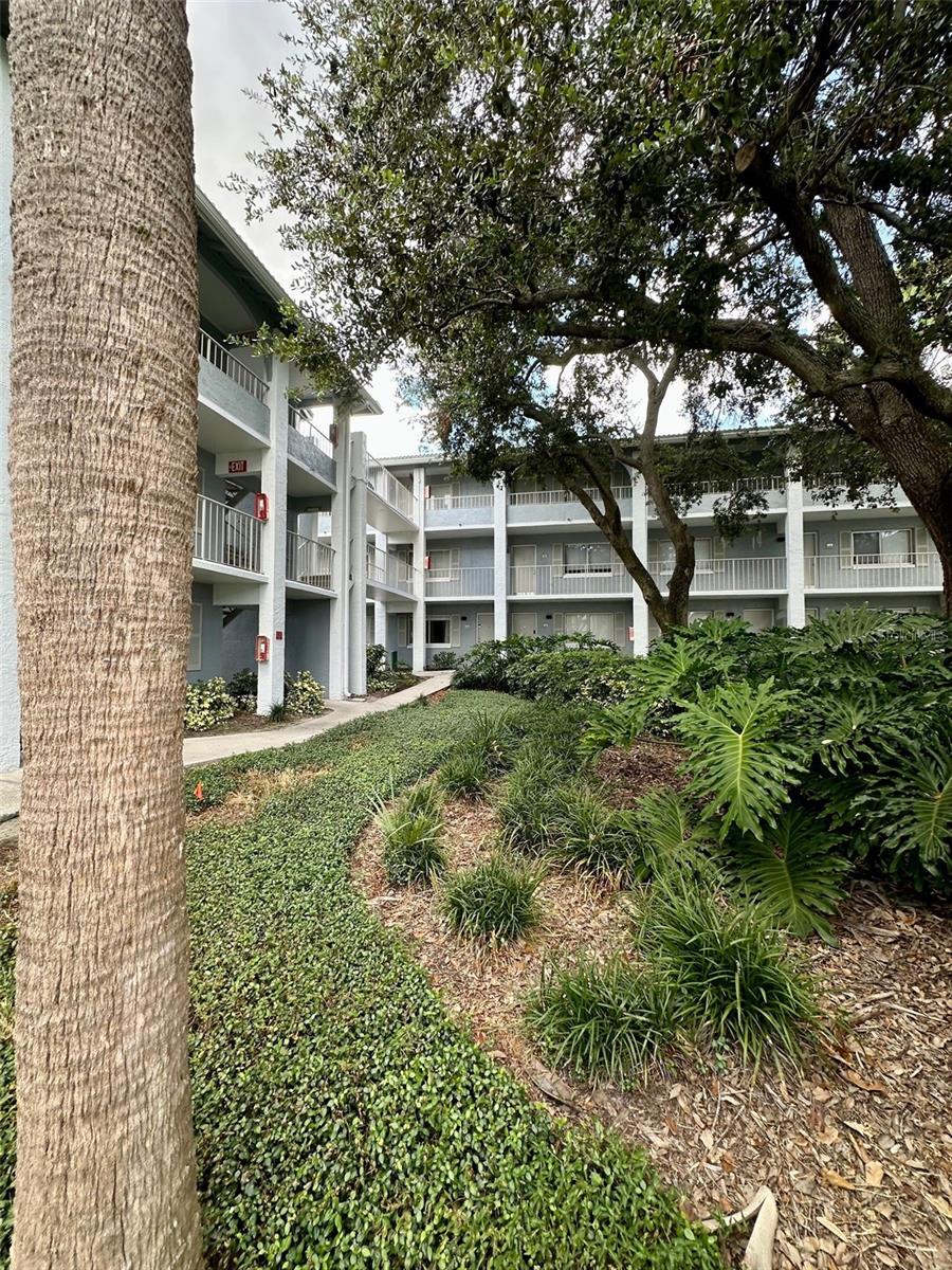 Image 37 of 39 For 109 Oyster Bay Circle 120