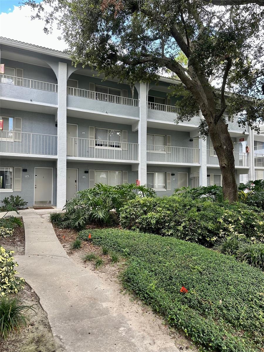 Image 38 of 39 For 109 Oyster Bay Circle 120