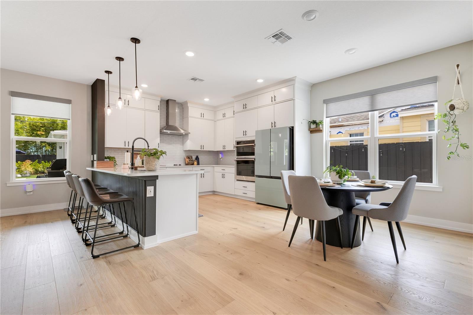 Image 13 of 72 For 1127 Harvard Street