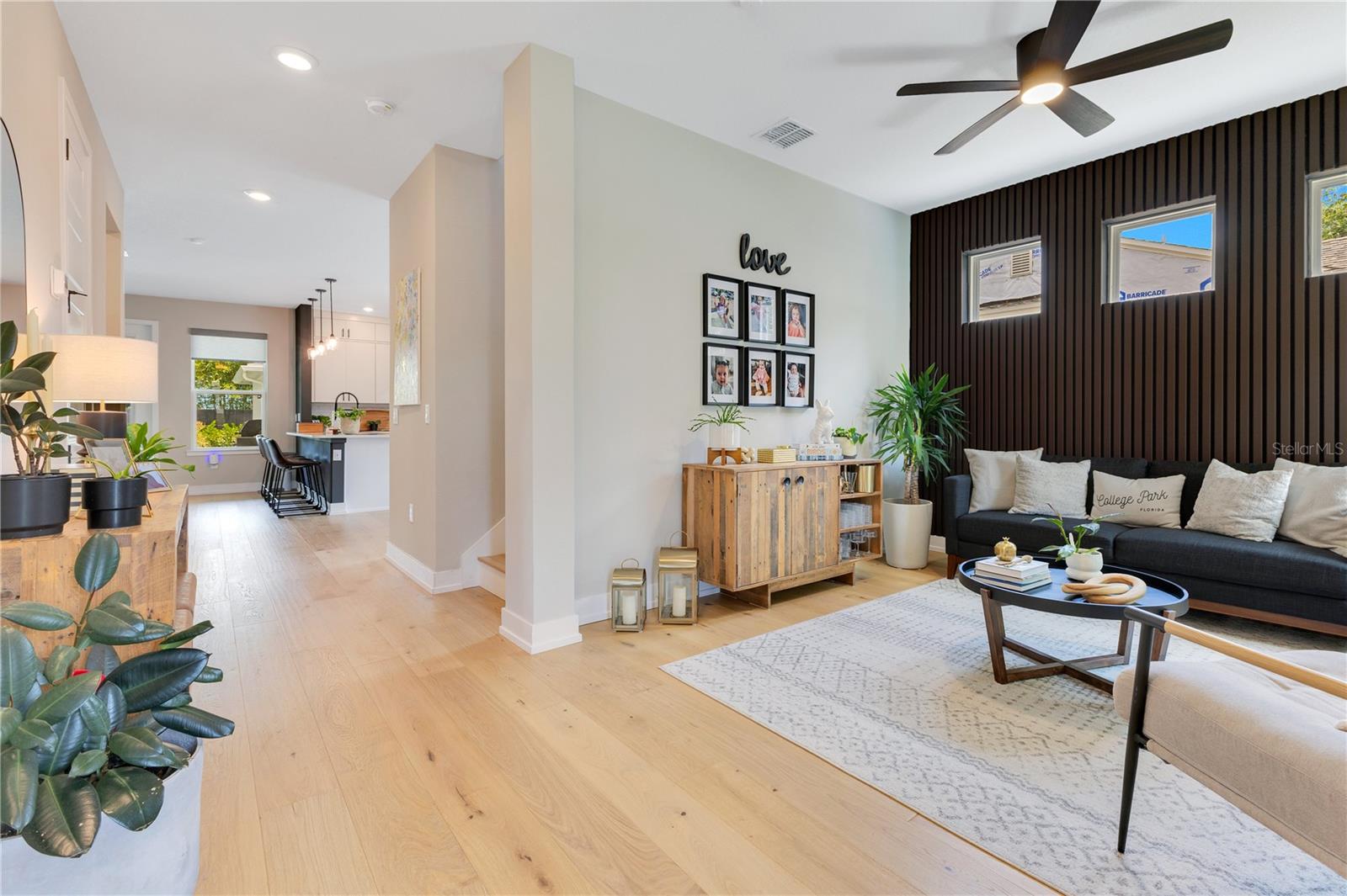 Image 7 of 72 For 1127 Harvard Street