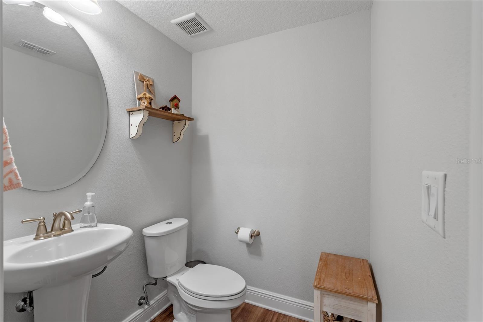 Image 17 of 36 For 13993 Tarvin Street
