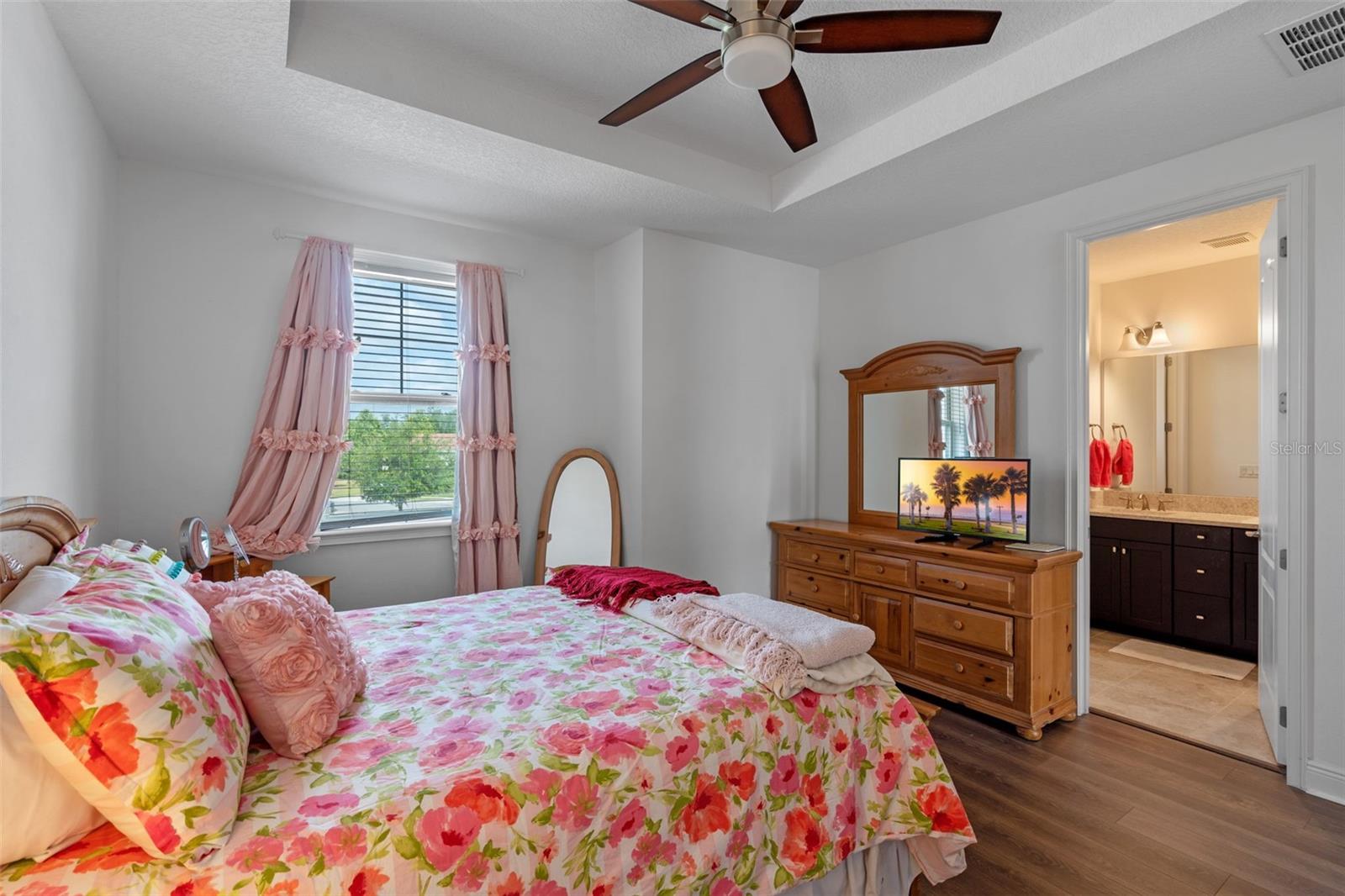 Image 21 of 36 For 13993 Tarvin Street
