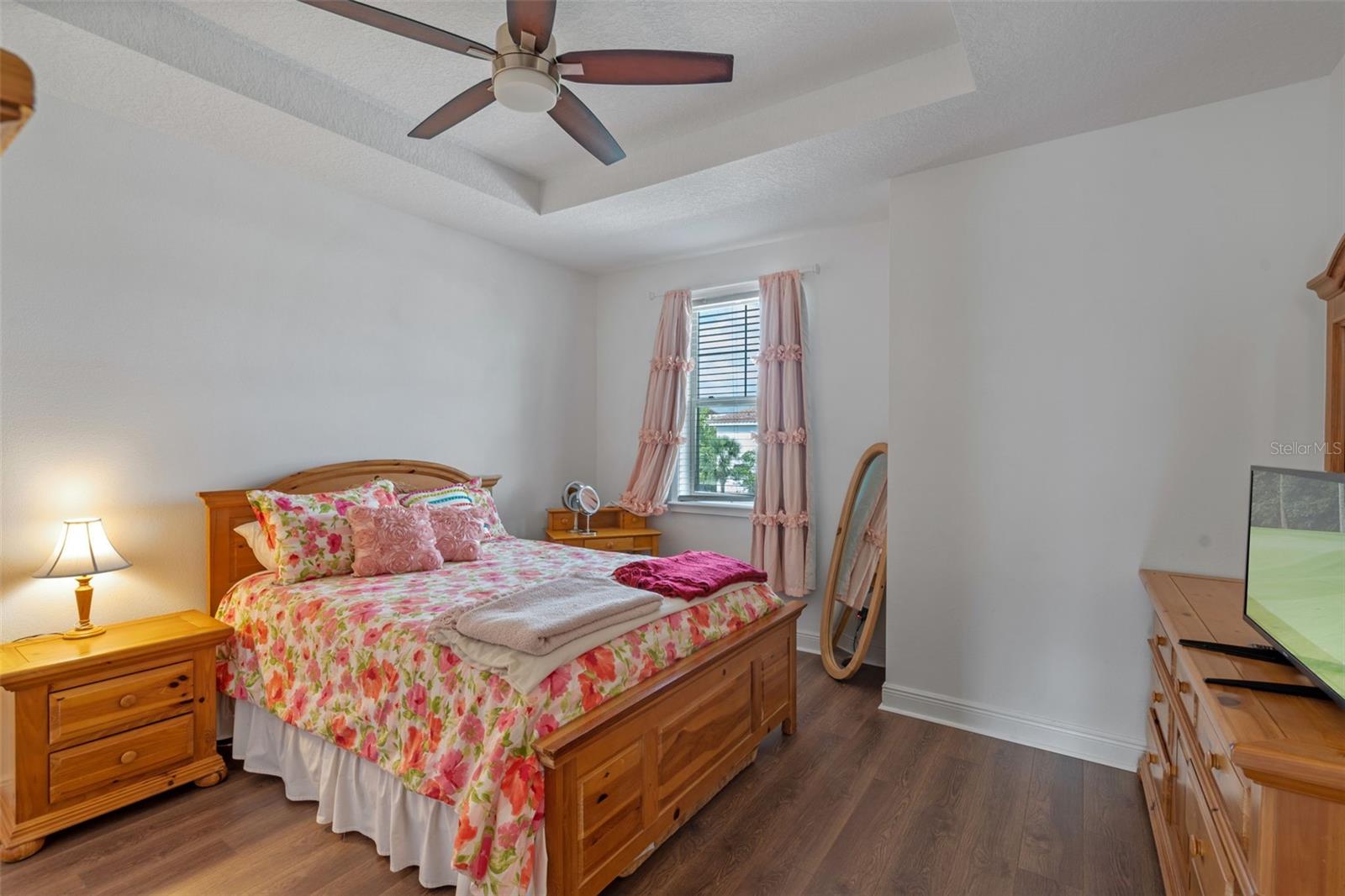 Image 22 of 36 For 13993 Tarvin Street