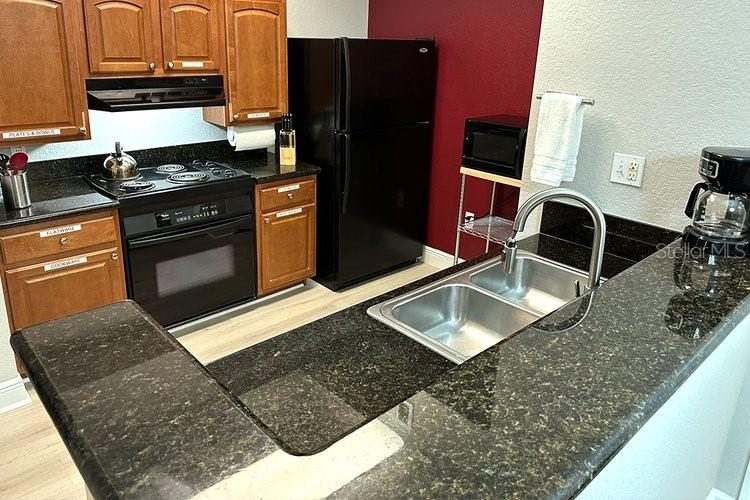 Image 11 of 60 For 8125 Resort Village Drive 51201
