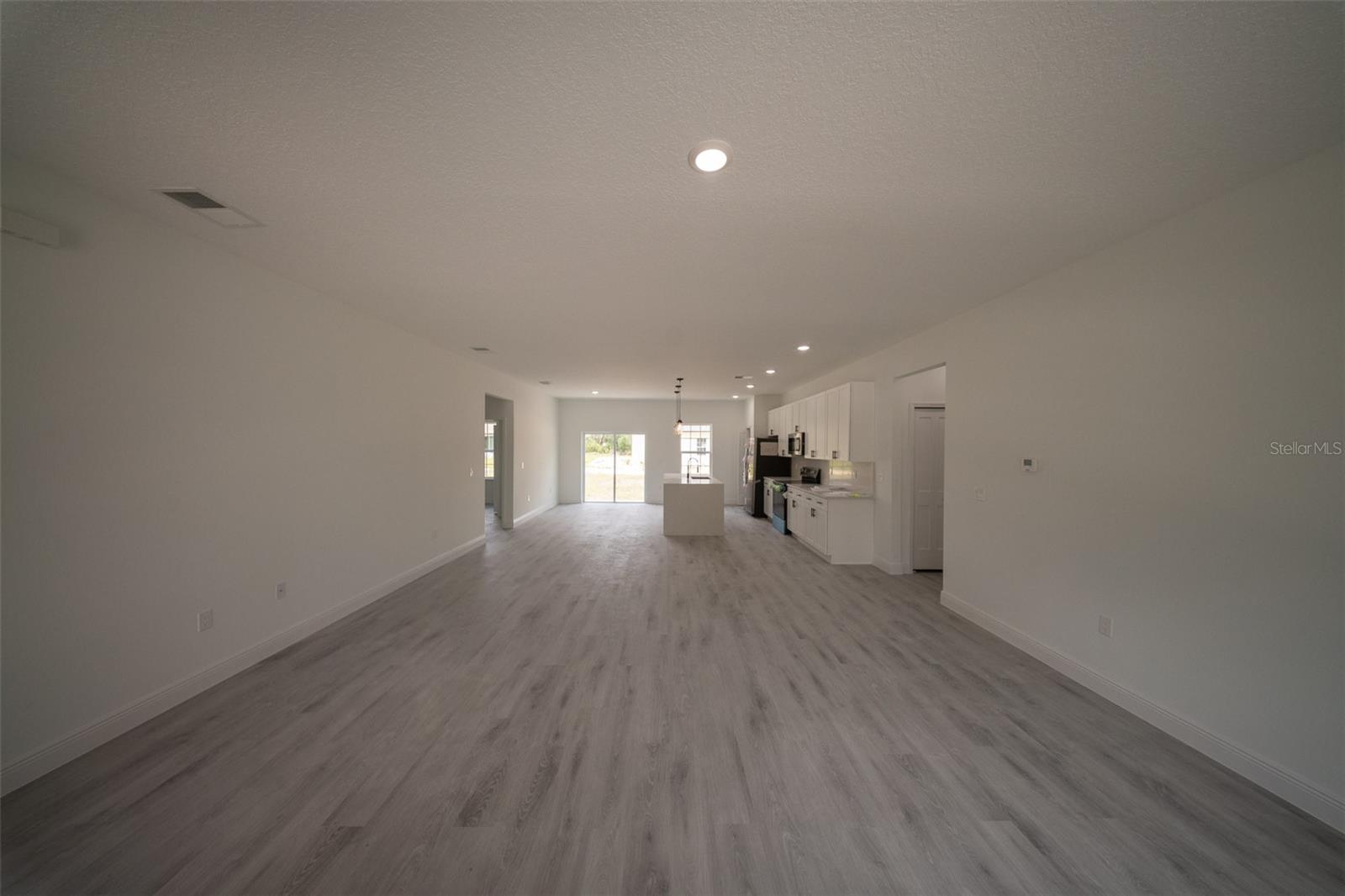 Image 12 of 28 For 16600 23rd Avenue Road