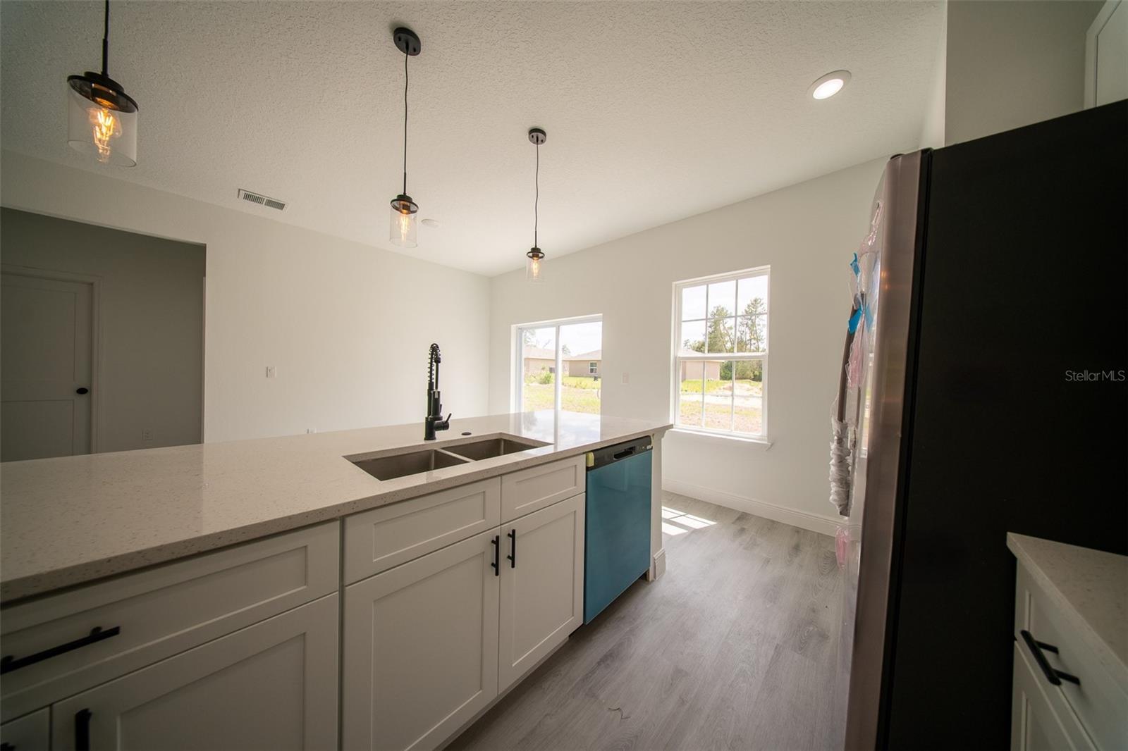 Image 8 of 28 For 16600 23rd Avenue Road