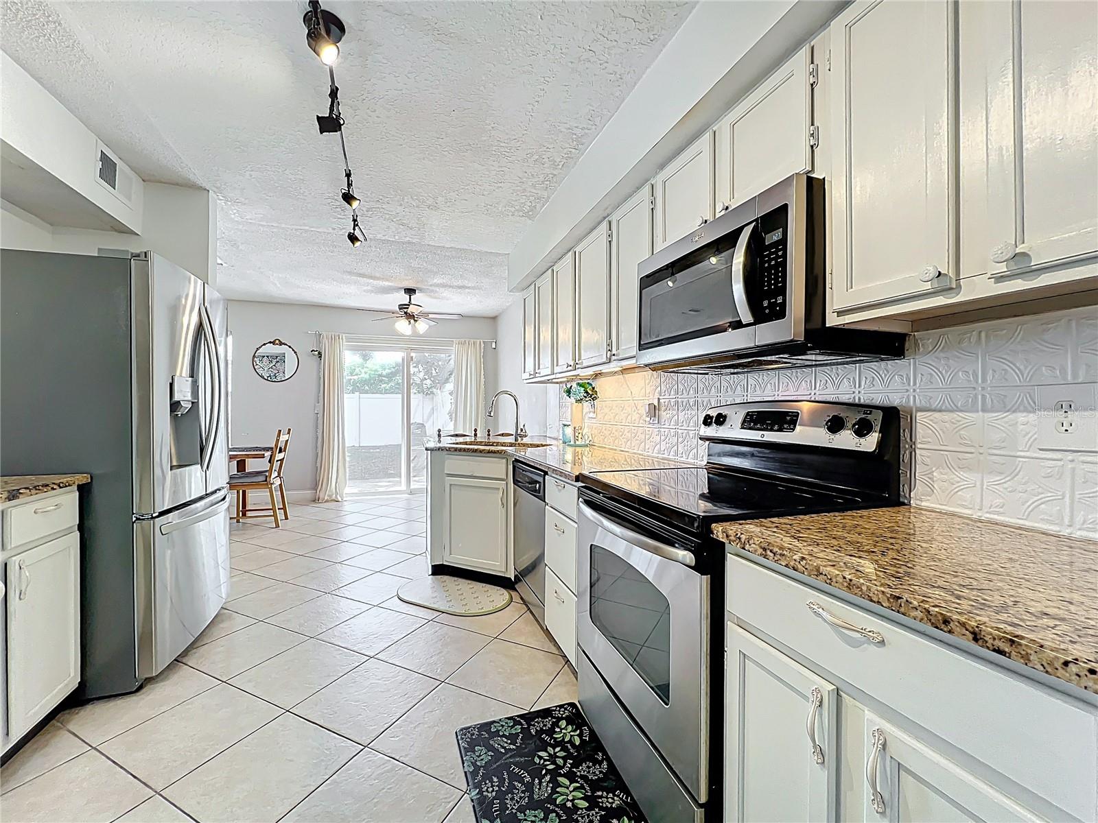 Image 7 of 45 For 2706 Donaldson Drive