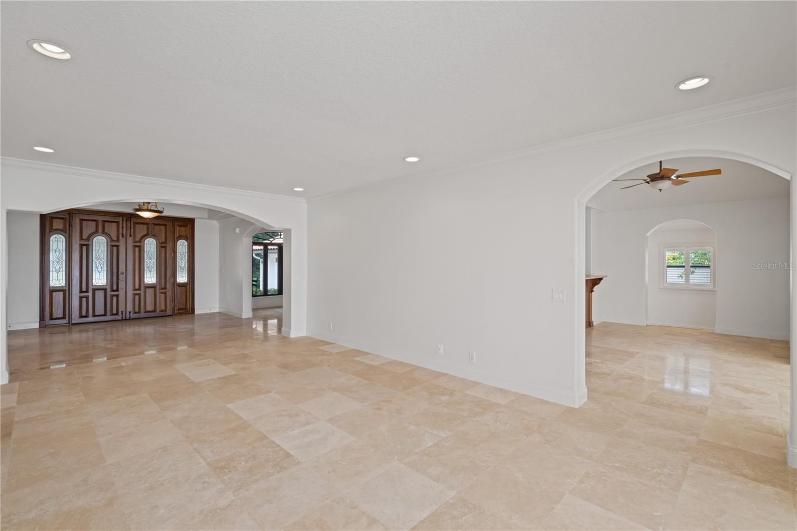 Image 4 of 25 For 325 Magnolia Street