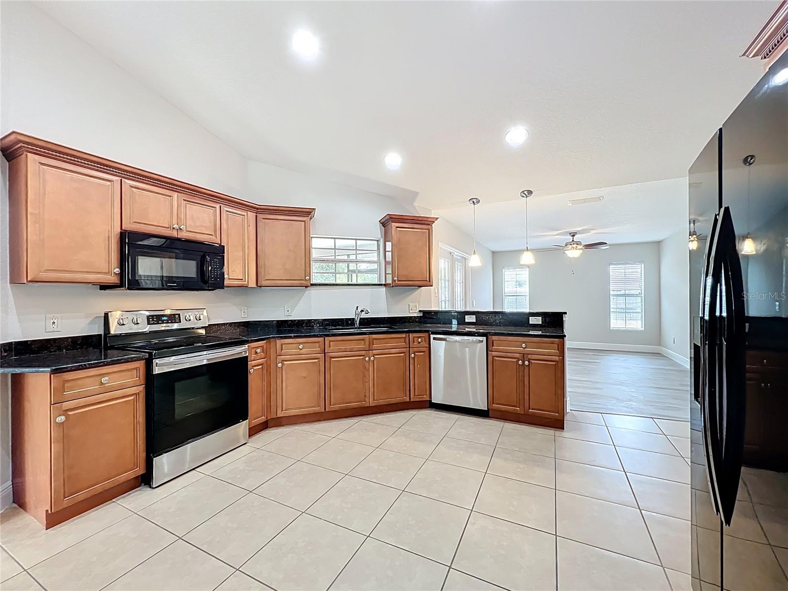 Image 17 of 30 For 404 Wilshire Drive