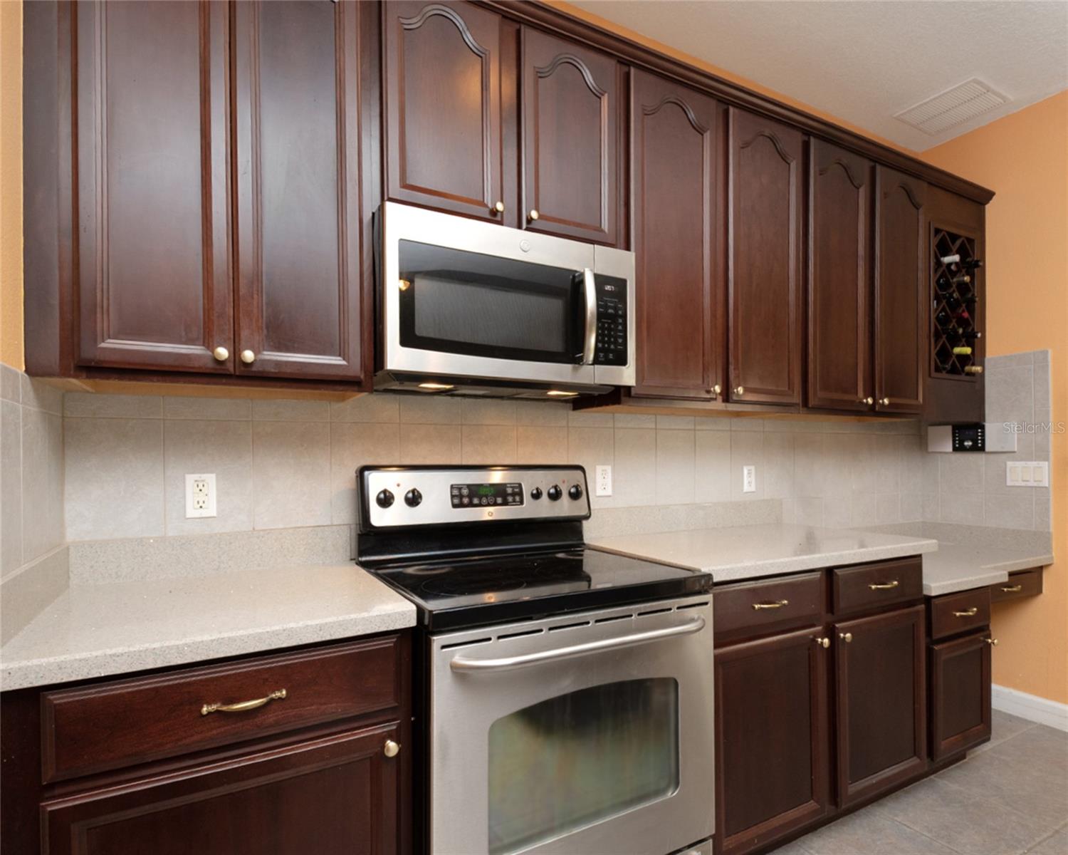 Image 13 of 38 For 839 Timber Isle Drive