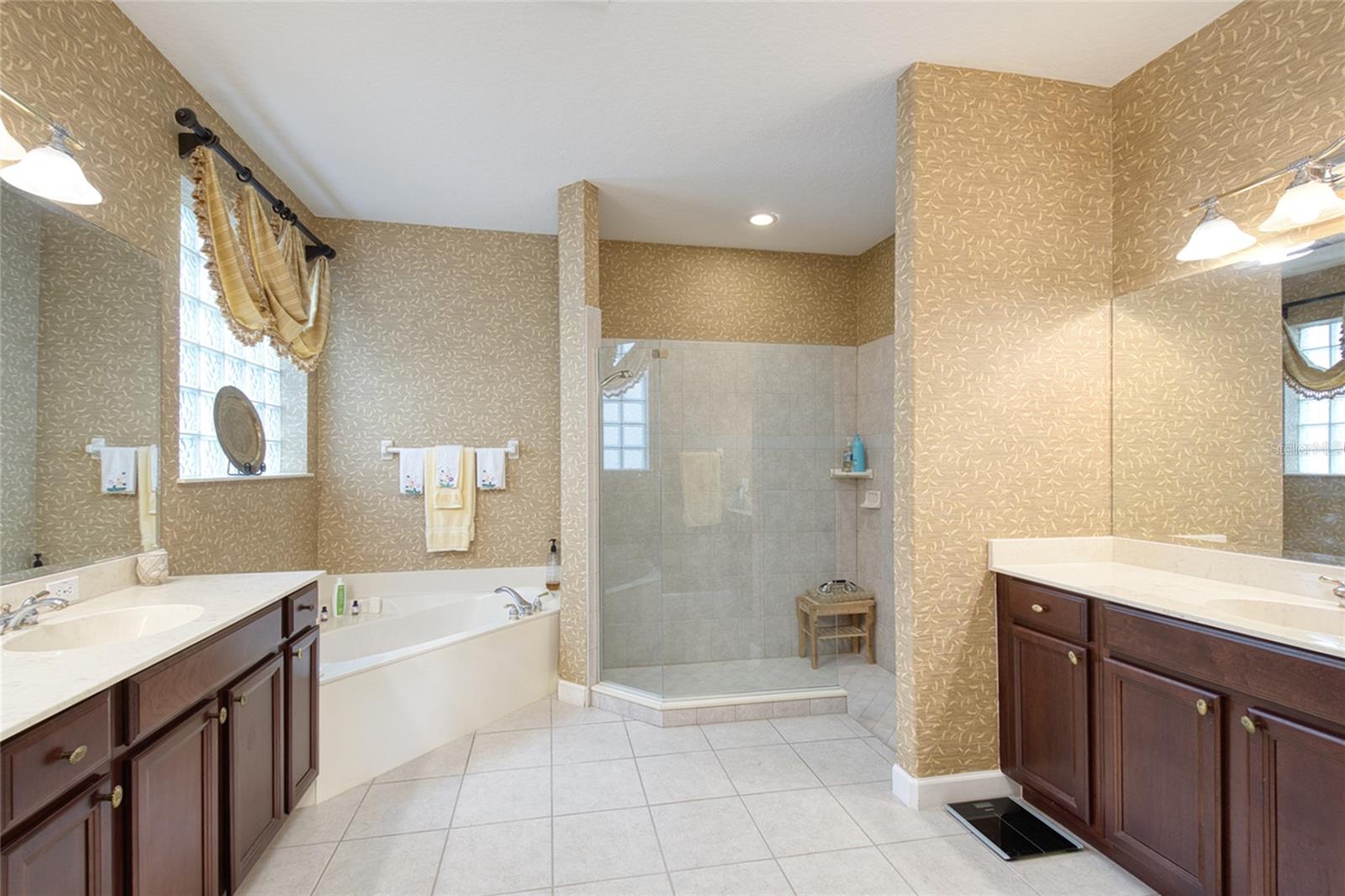 Image 21 of 38 For 839 Timber Isle Drive