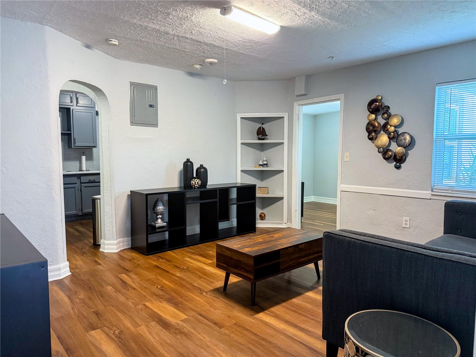 Image 2 of 12 For 2515 Marlboro Street 2