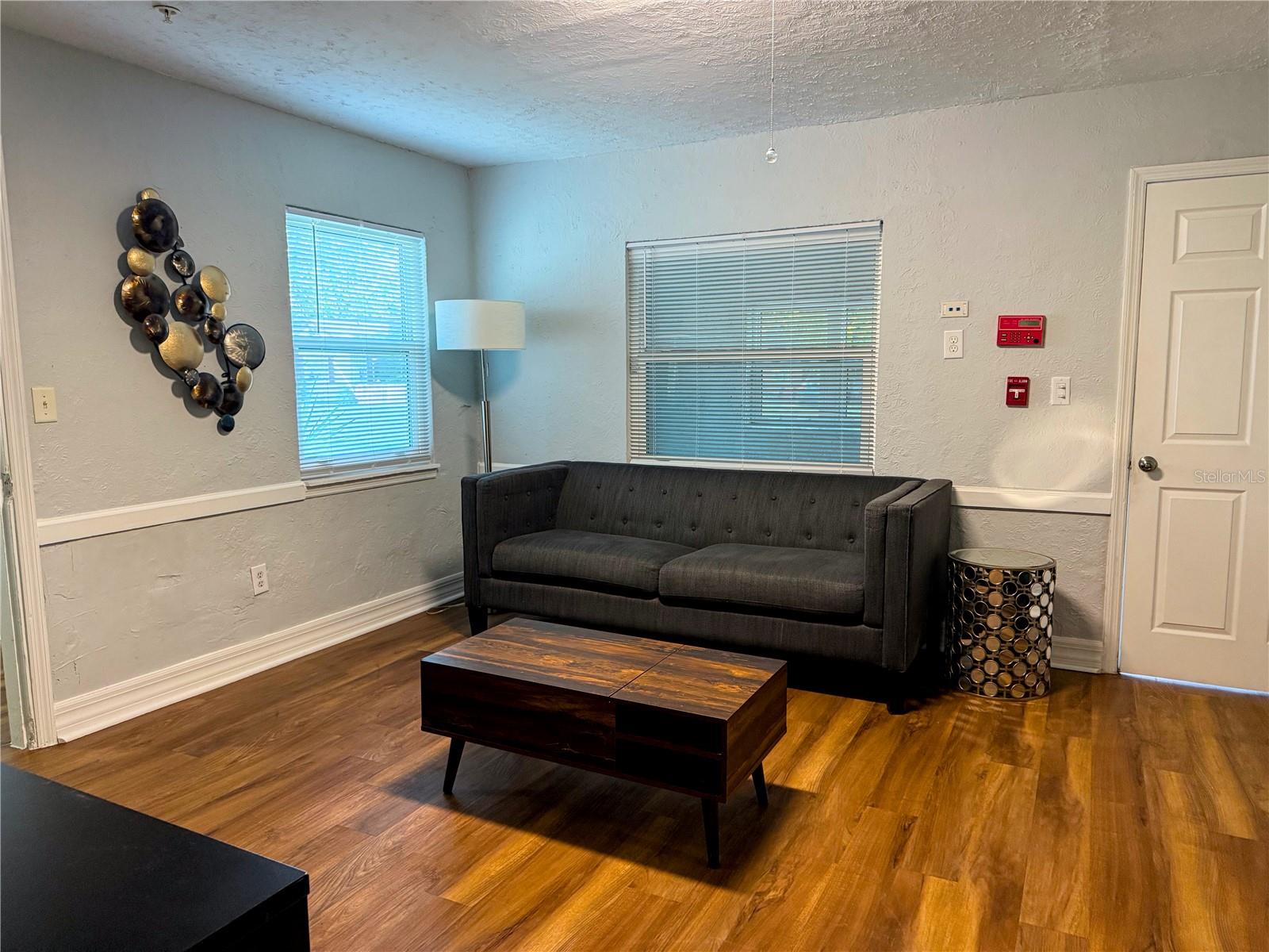 Image 3 of 12 For 2515 Marlboro Street 2