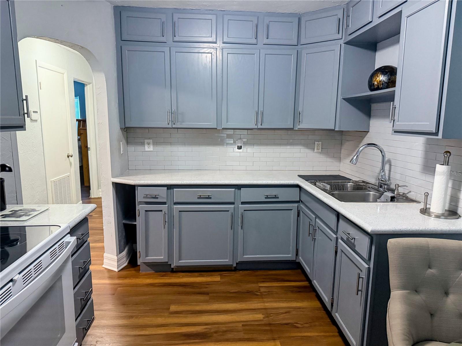 Image 7 of 12 For 2515 Marlboro Street 2