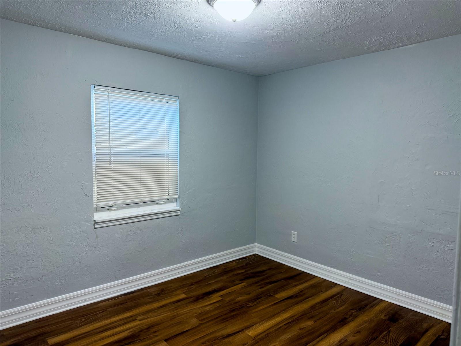 Image 8 of 12 For 2515 Marlboro Street 2