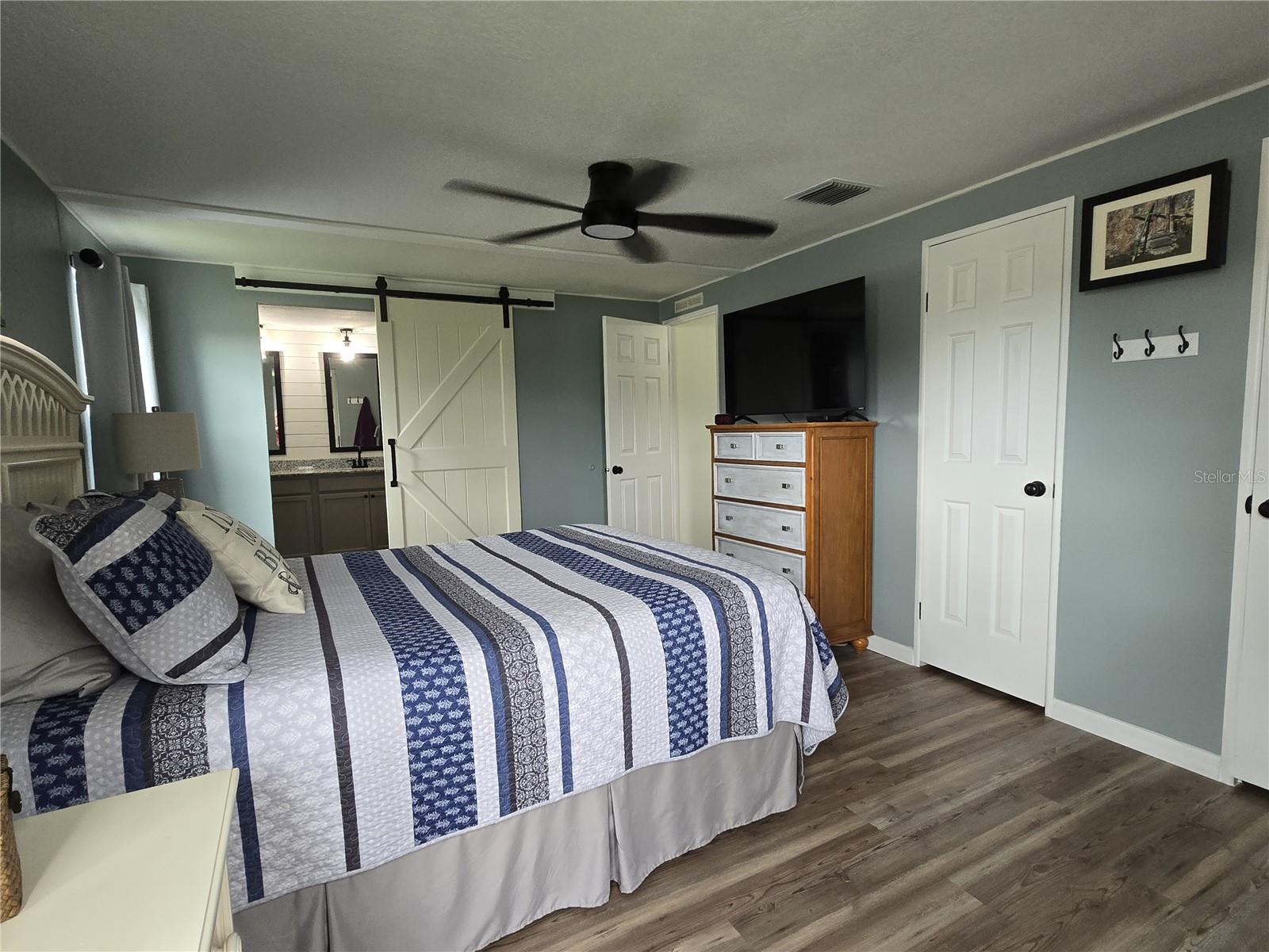 Image 19 of 23 For 3935 Parway Road 1322