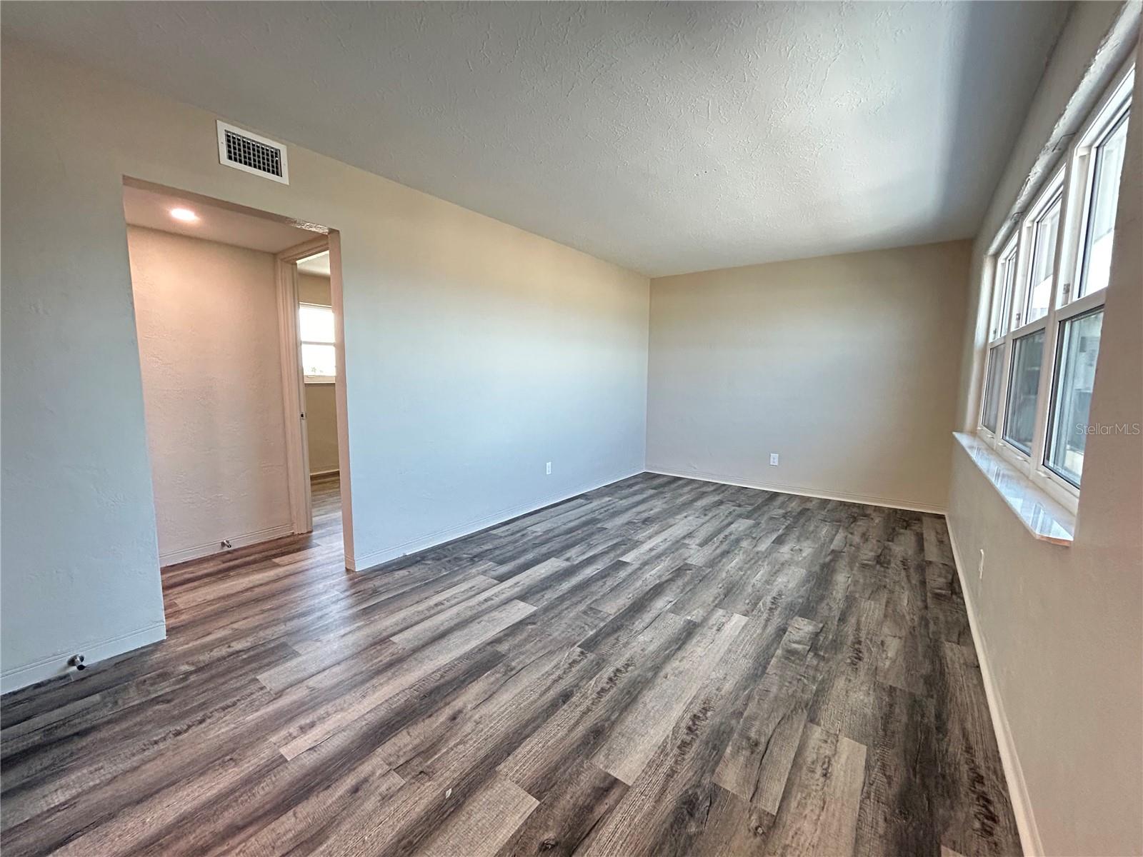 Image 7 of 21 For 1740 Ocean Shore Boulevard 202