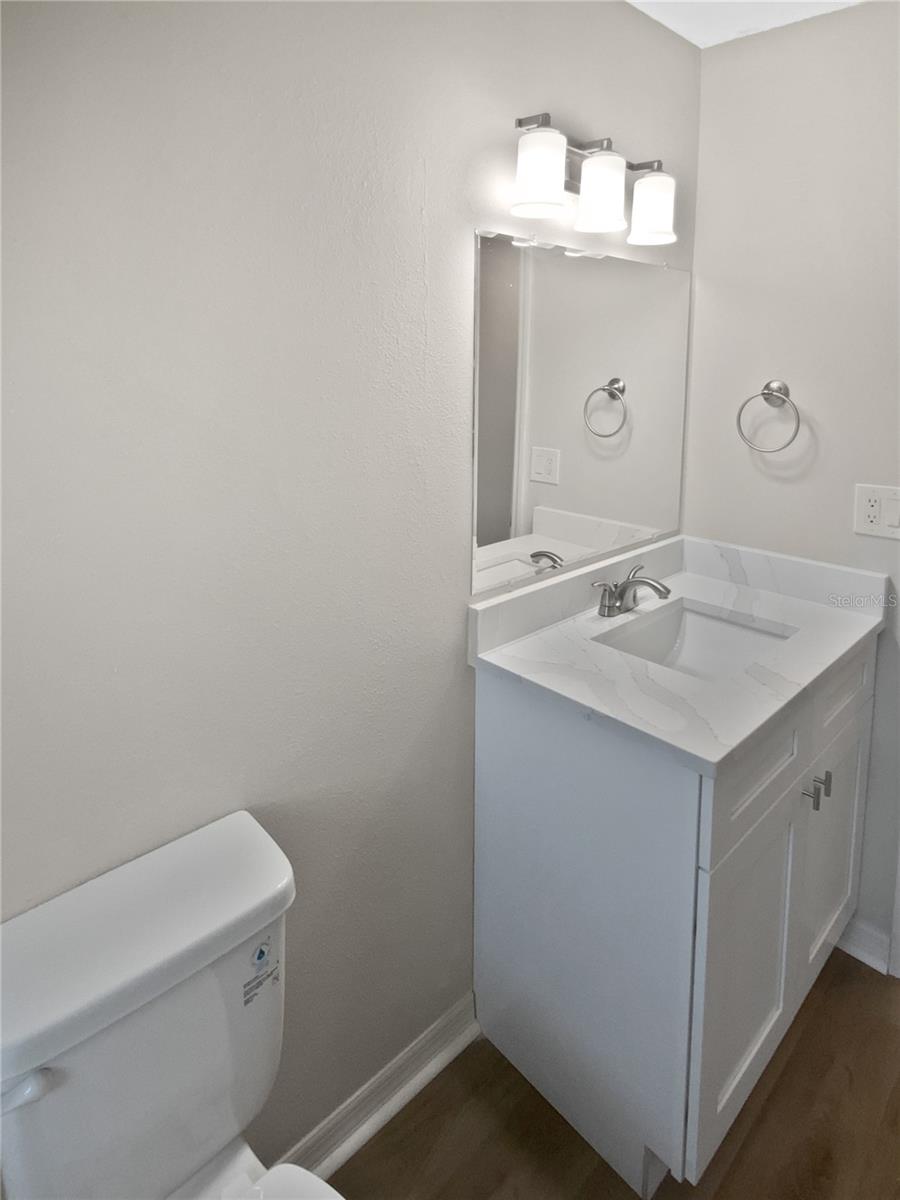 Listing photo id 25 for 38832 Henry Drive
