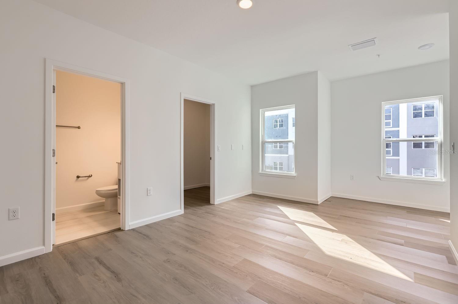 Image 12 of 31 For 1213 Southstation Place 404