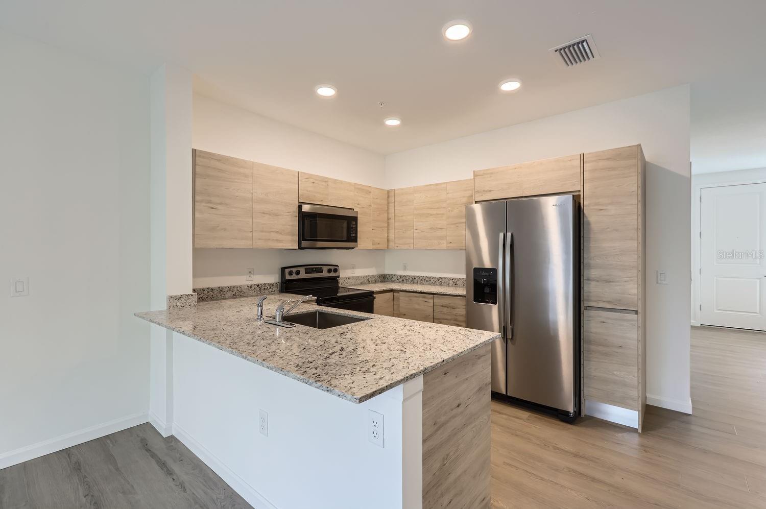 Image 8 of 31 For 1213 Southstation Place 404