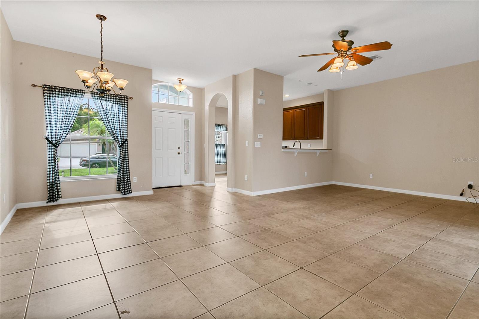 Image 3 of 31 For 2975 White Cedar Circle