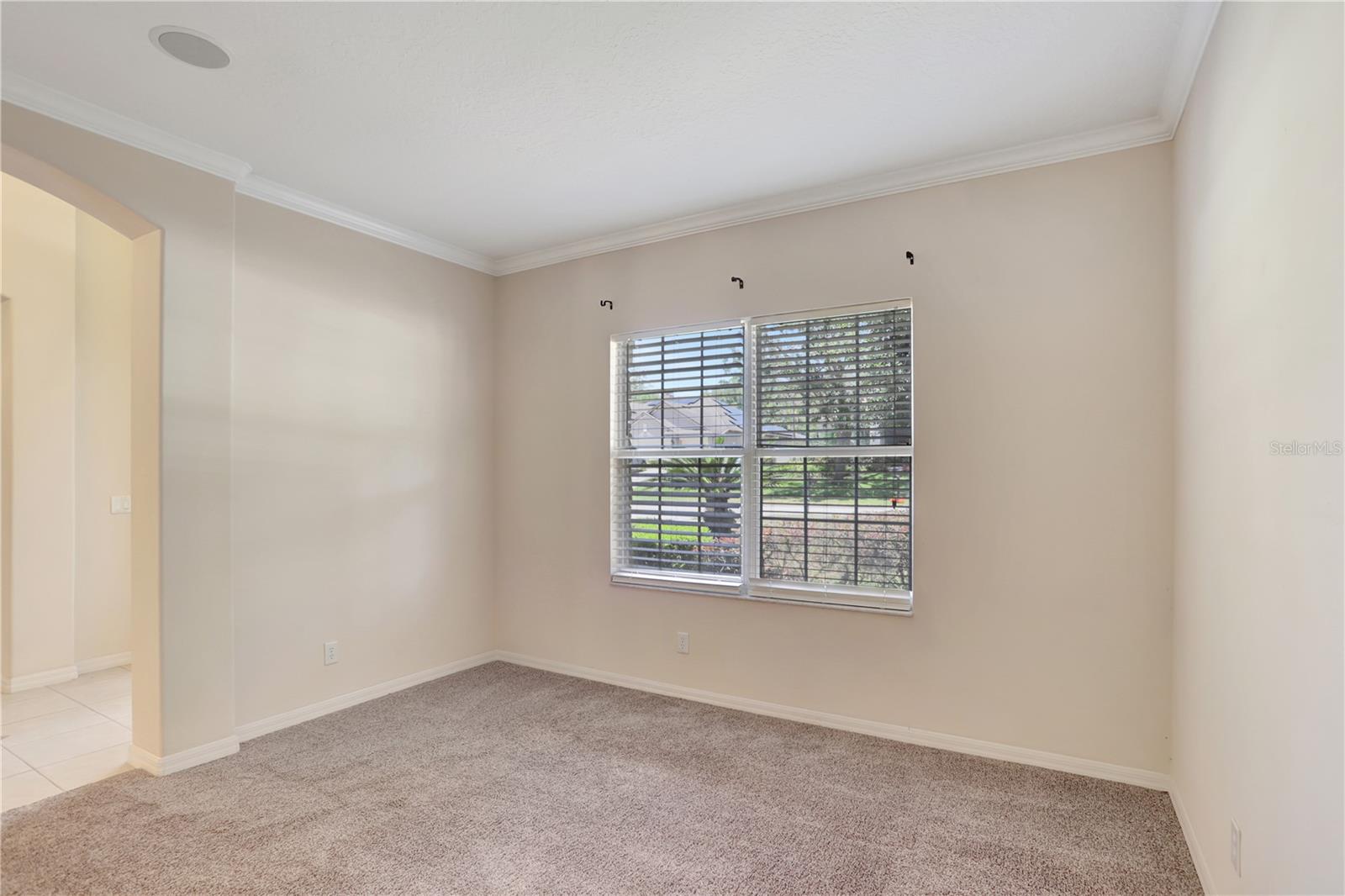 Image 12 of 63 For 626 Green Rock Court