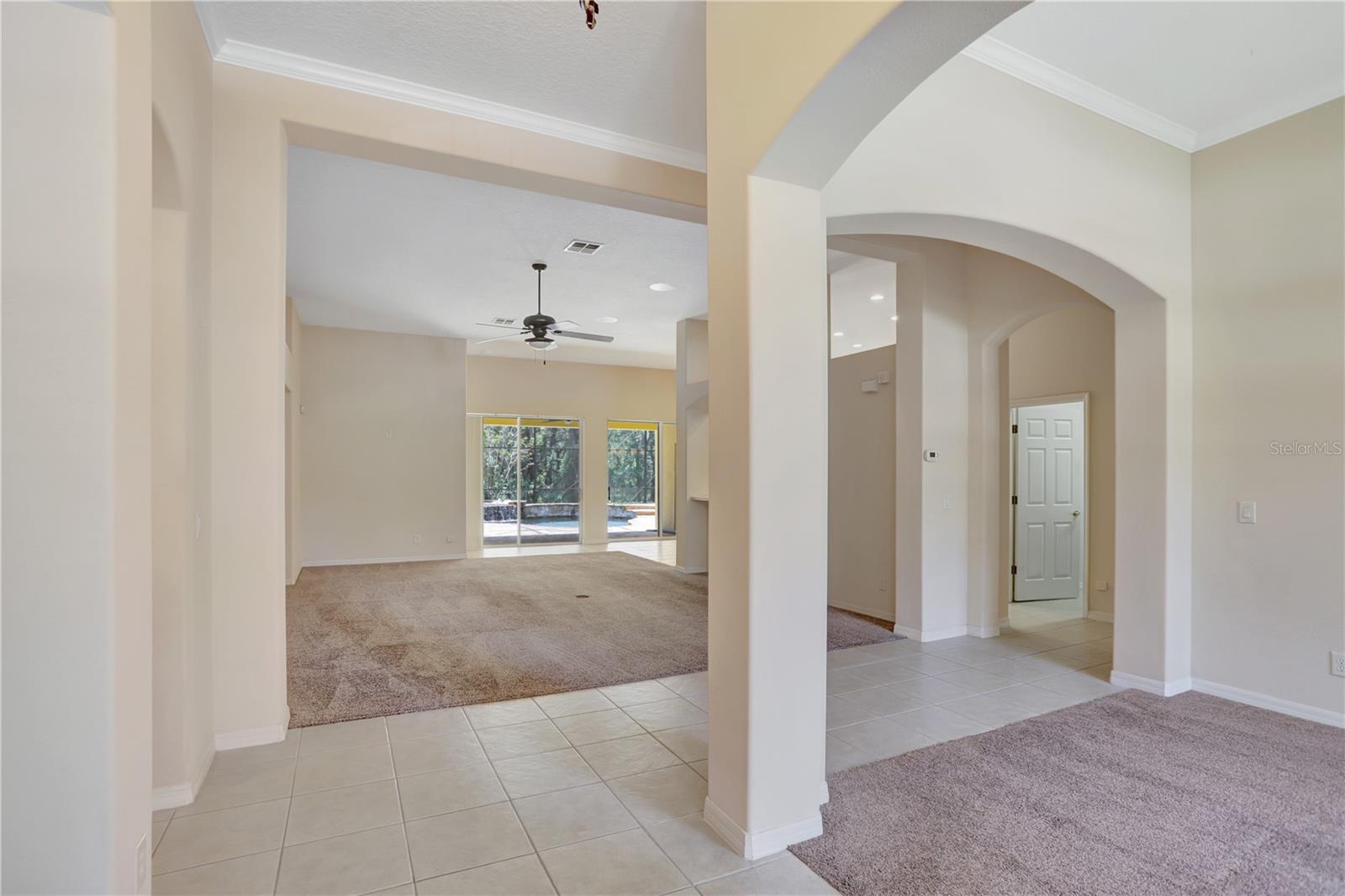 Image 15 of 63 For 626 Green Rock Court