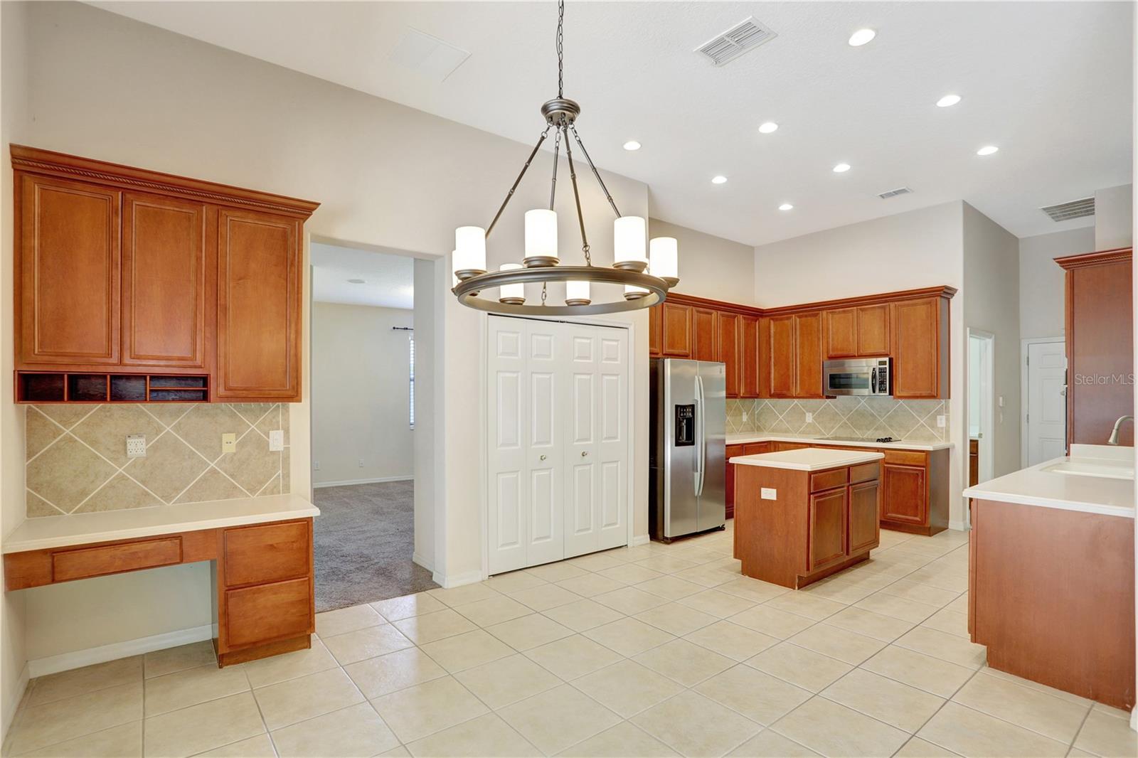 Image 8 of 63 For 626 Green Rock Court