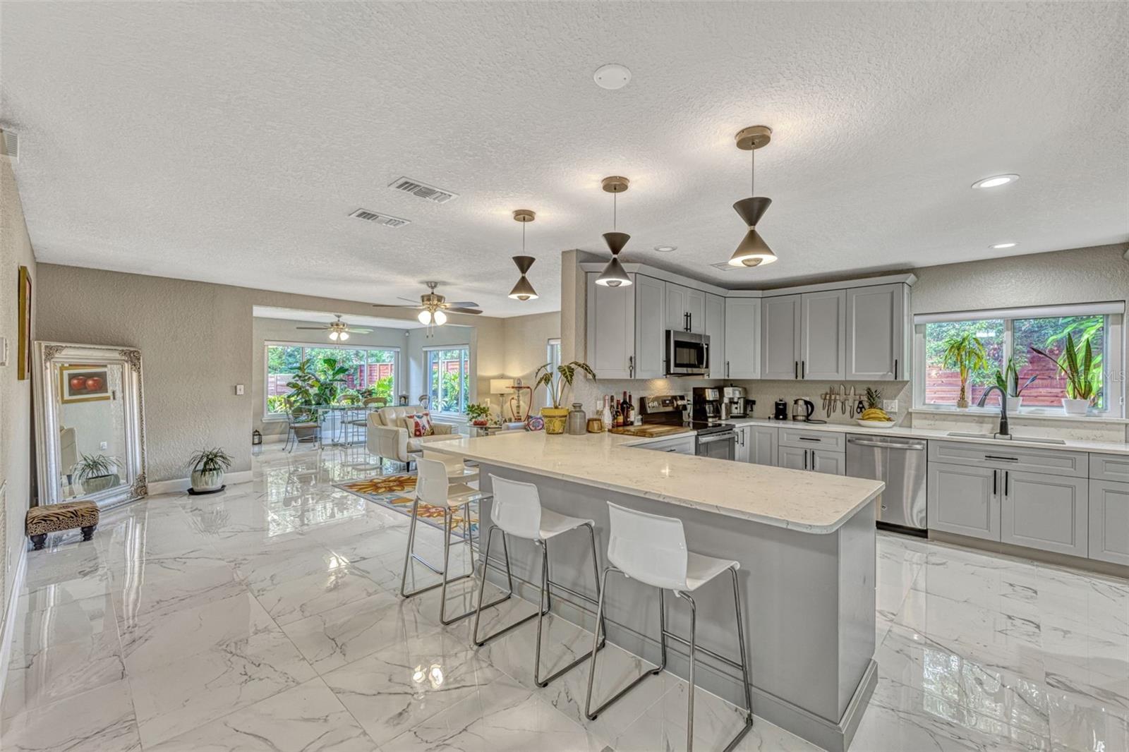 Image 11 of 50 For 502 Oak Lane